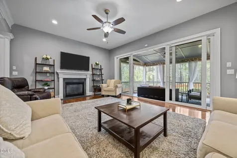 8512 Broderick Place Cary NC 27519