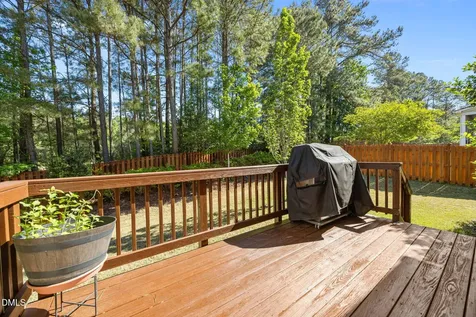 8512 Broderick Place Cary NC 27519