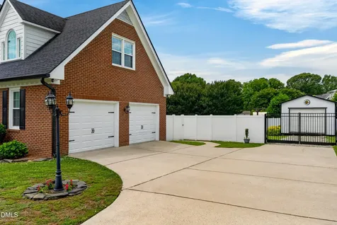 4908 Allanbrooke Lane Fuquay Varina NC 27526