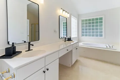 3544 Dewing Drive Raleigh NC 27616