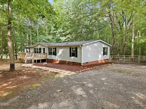 3593 Crosswinds Drive Stem NC 27581
