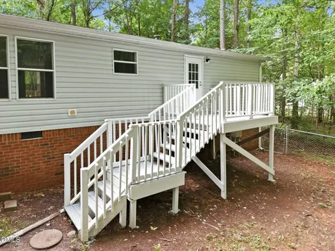 3593 Crosswinds Drive Stem NC 27581