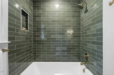 6 Aurora Court Durham NC 27713