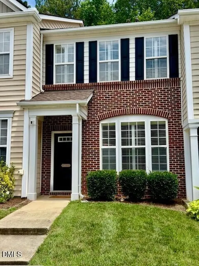 4512 Sugarbend Way Raleigh NC 27606