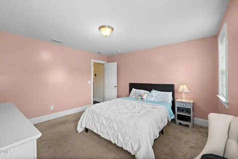 2008 Ernesto Lane Raleigh NC 27603