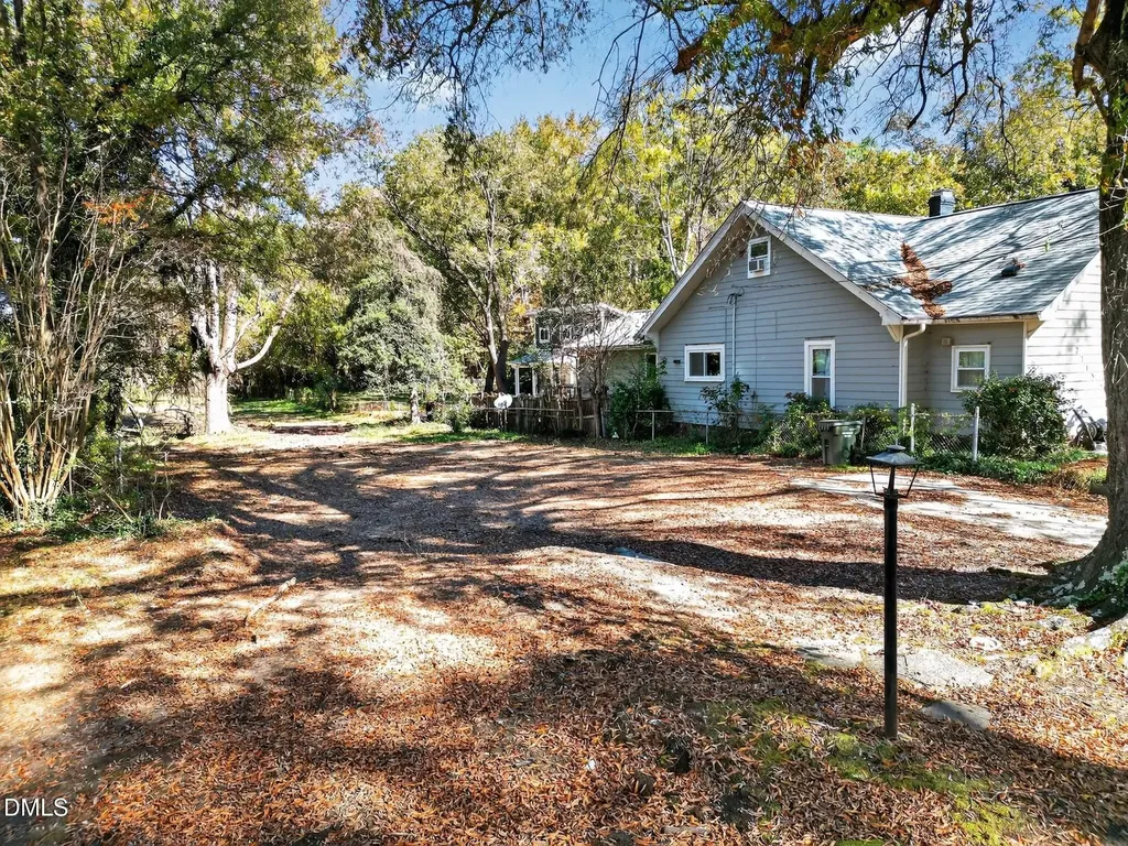 2711-A Ashe Street Durham NC 27703