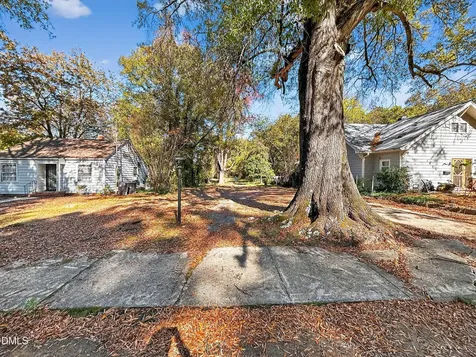 2711-A Ashe Street Durham NC 27703