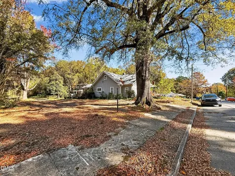 2711-A Ashe Street Durham NC 27703