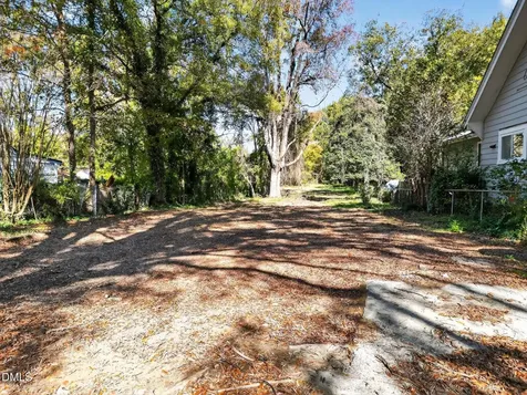 2711-A Ashe Street Durham NC 27703