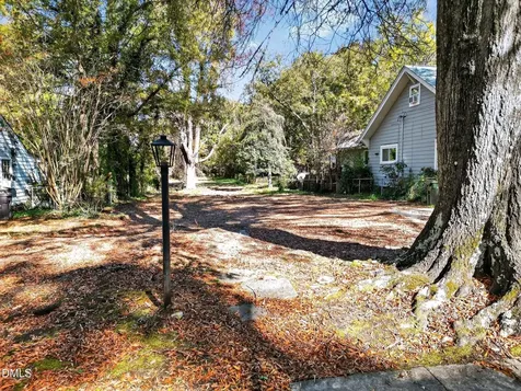 2711-A Ashe Street Durham NC 27703