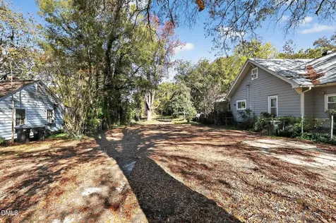 2711-A Ashe Street Durham NC 27703