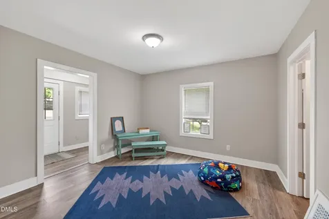 318 W 5th Street Siler City NC 27344