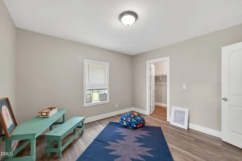 318 W 5th Street Siler City NC 27344