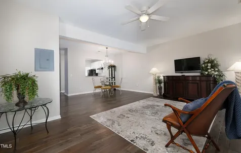 11 Suncrest Court Durham NC 27703