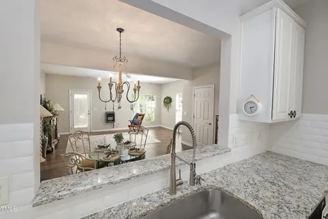 11 Suncrest Court Durham NC 27703