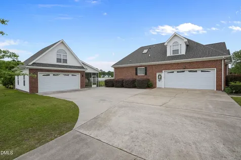 202 Halston Drive Pikeville NC 27863