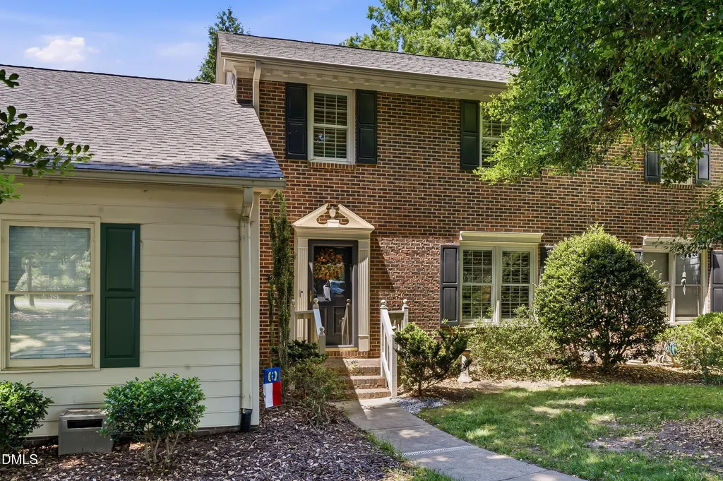 2424 Mapleton Lane Raleigh NC 27613