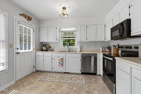 2424 Mapleton Lane Raleigh NC 27613