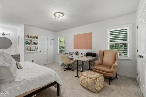 2424 Mapleton Lane Raleigh NC 27613