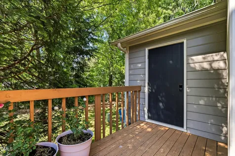 2424 Mapleton Lane Raleigh NC 27613