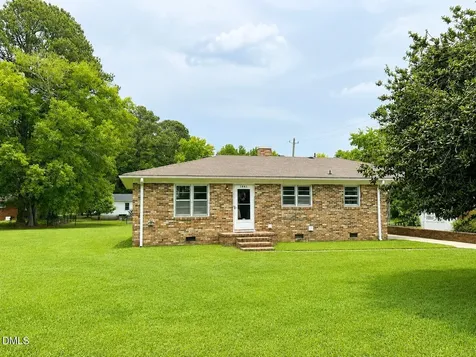 104 W Crestview Drive Smithfield NC 27577