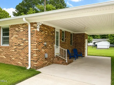104 W Crestview Drive Smithfield NC 27577