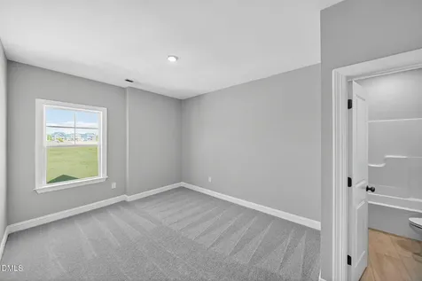 328 Oakwood Crest Drive Knightdale NC 27545