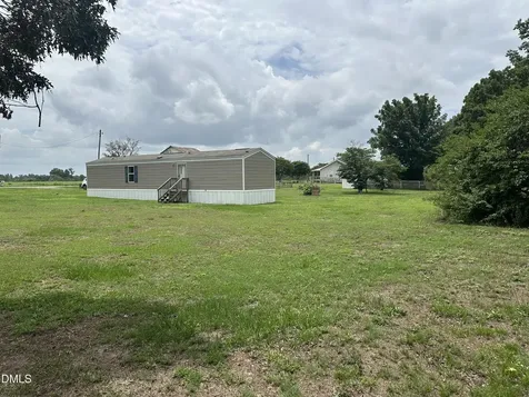 30 Fredrick Road Clinton NC 28328