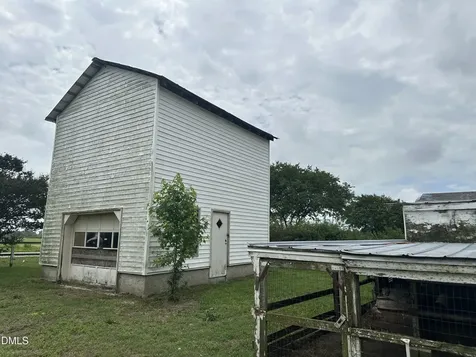30 Fredrick Road Clinton NC 28328