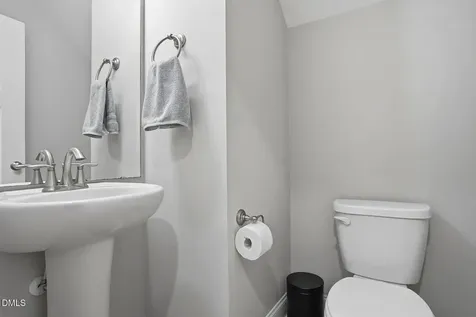 248 S Baker Street Four Oaks NC 27524