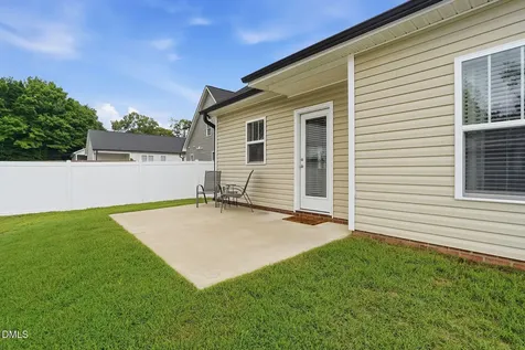 248 S Baker Street Four Oaks NC 27524