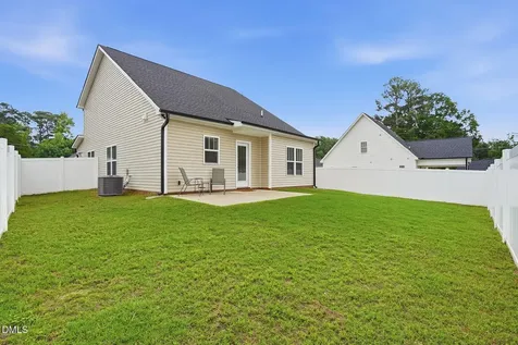248 S Baker Street Four Oaks NC 27524