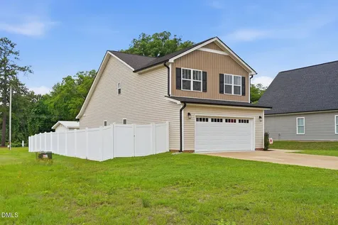 248 S Baker Street Four Oaks NC 27524