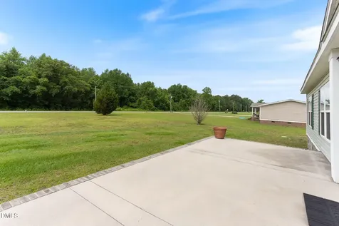 33 Chadburn Road Lumberton NC 28360