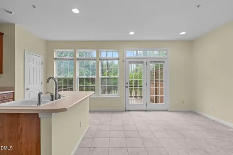 102 Cabernet Drive Chapel Hill NC 27516