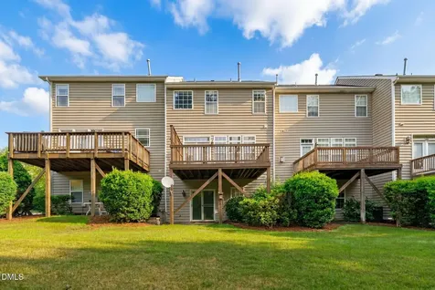 102 Cabernet Drive Chapel Hill NC 27516
