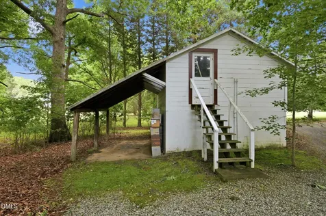 2102 Bahama Road Bahama NC 27503