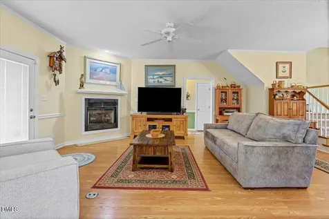 1202 Old Smith Chapel Road Mount Olive NC 28365