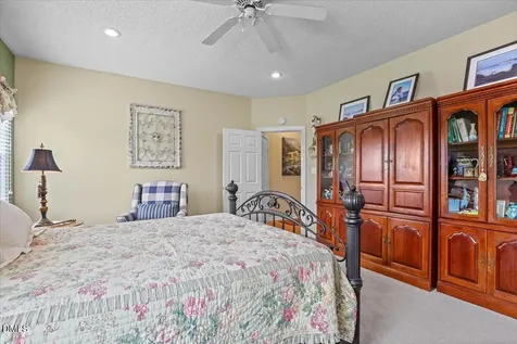 1202 Old Smith Chapel Road Mount Olive NC 28365