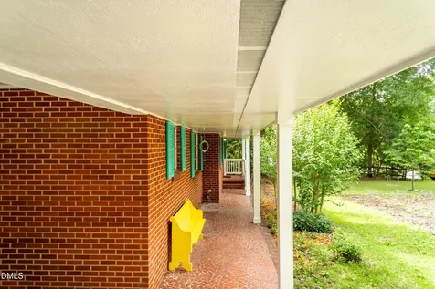 1602 Lakeside Drive Garner NC 27529