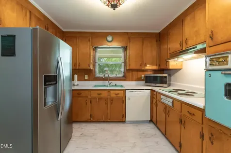 1602 Lakeside Drive Garner NC 27529