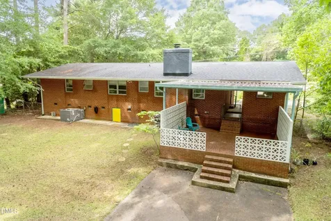 1602 Lakeside Drive Garner NC 27529