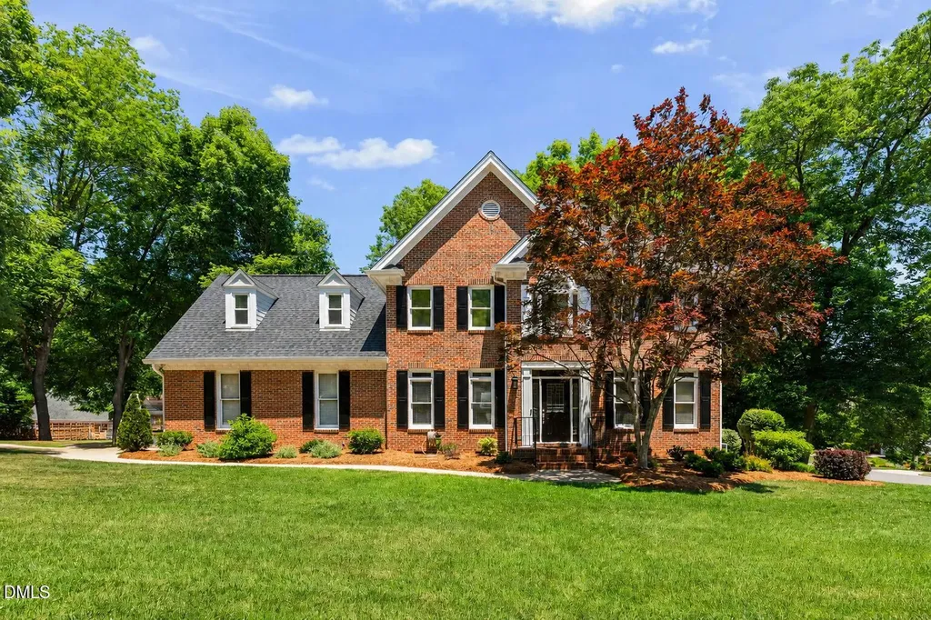 113 Stoneleigh Drive Cary NC 27511