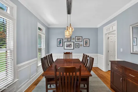 113 Stoneleigh Drive Cary NC 27511