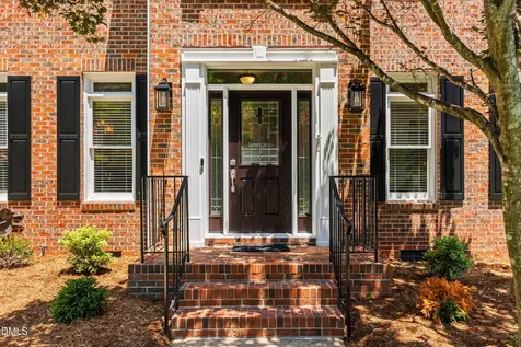 113 Stoneleigh Drive Cary NC 27511