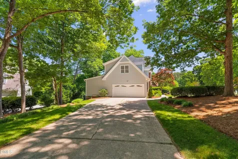 113 Stoneleigh Drive Cary NC 27511