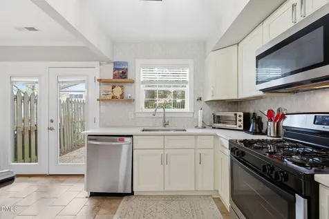 3733 Yorktown Place Raleigh NC 27609