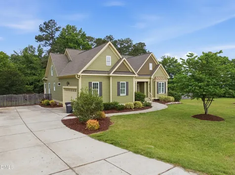 45 Curragh Cove Fuquay Varina NC 27526