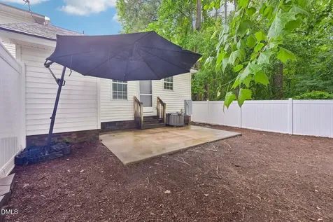212 Saint James Court Clayton NC 27520