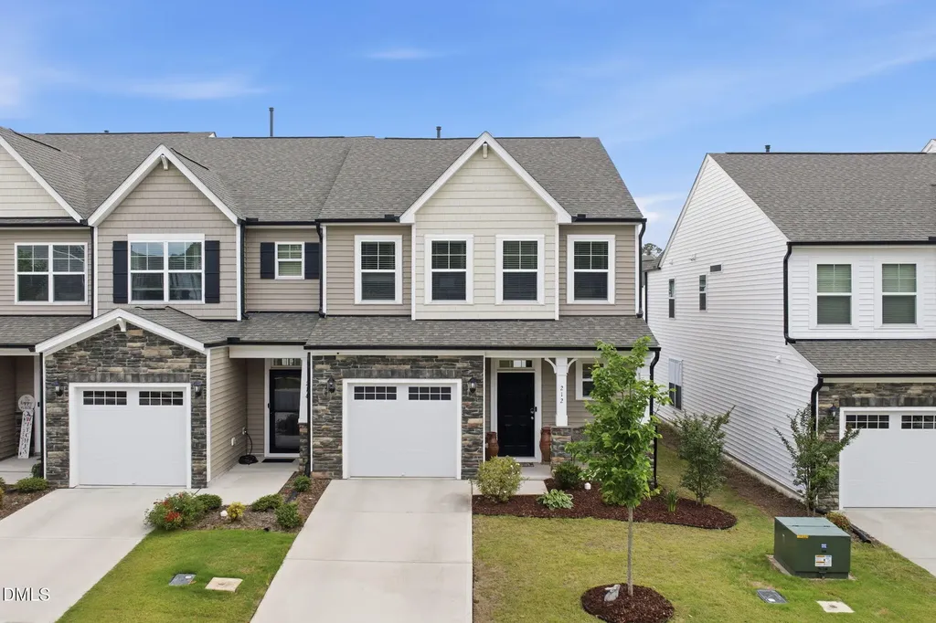 212 Oakchest Court Durham NC 27703